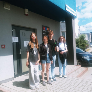  Wyjazd uczniów klasy VIII do BCK w Piekoszowie w ramach projektu Rozwojowo w Łosieniu, "Gdy już dorosnę".