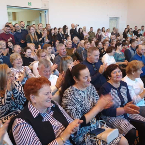 Wyjątkowe spotkanie pełne miłości – Dzień Babci i Dziadka w naszej szkole!  